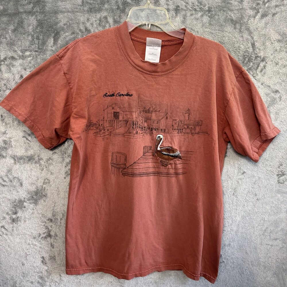 Gildan Lg South Carolina Tshirt Pelican embroidered rust color Boardwalk